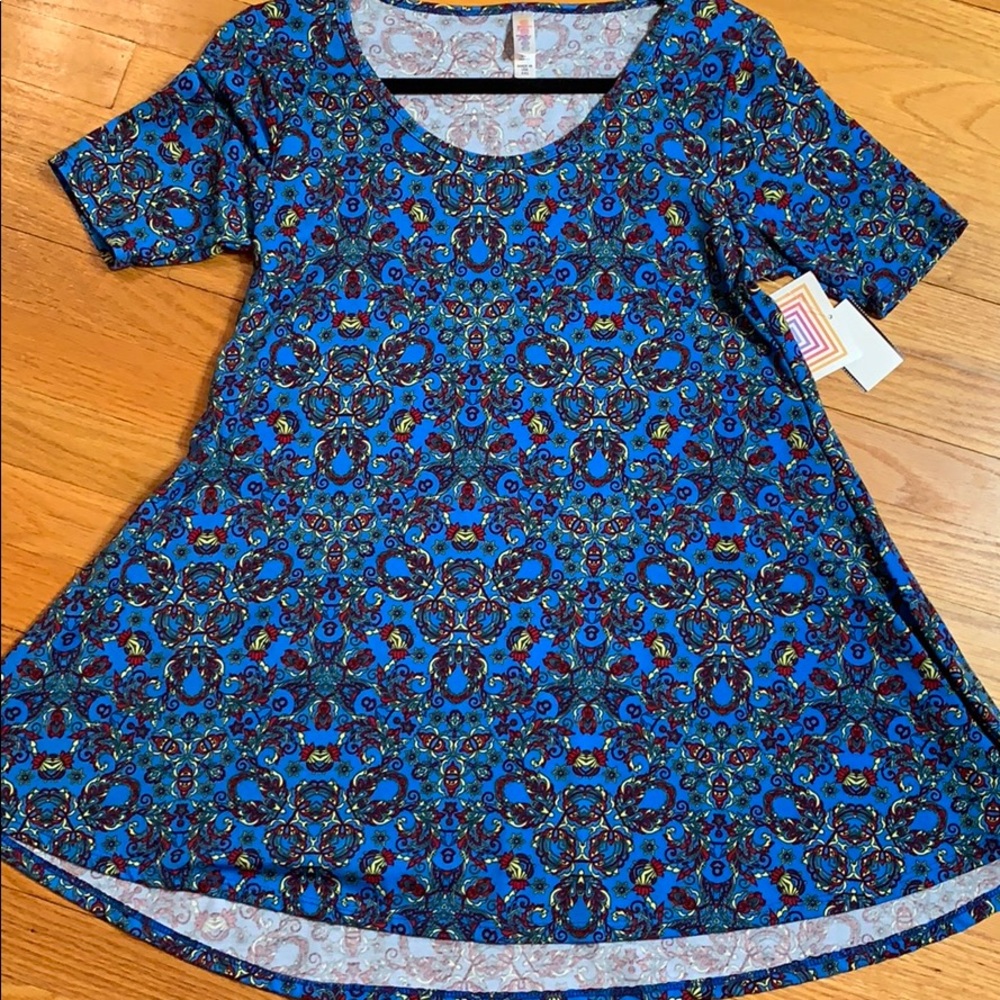 LuLaRoe perfect tee